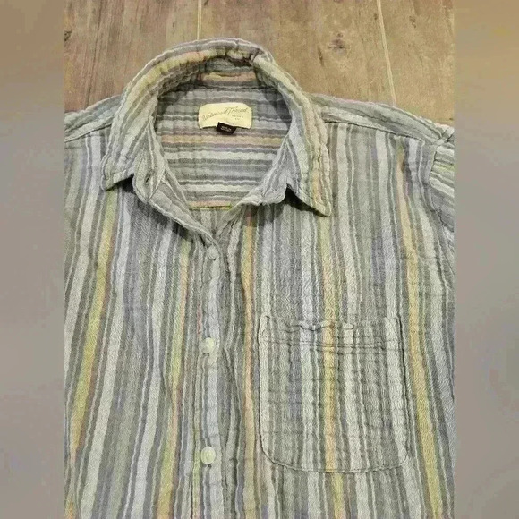 Universal Thread Striped Cotton Button-Down Shirt - Picture 4 of 9
